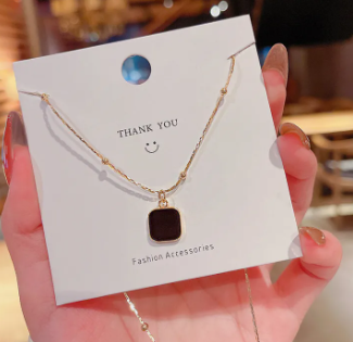 New Stylish Short Necklace For Woman